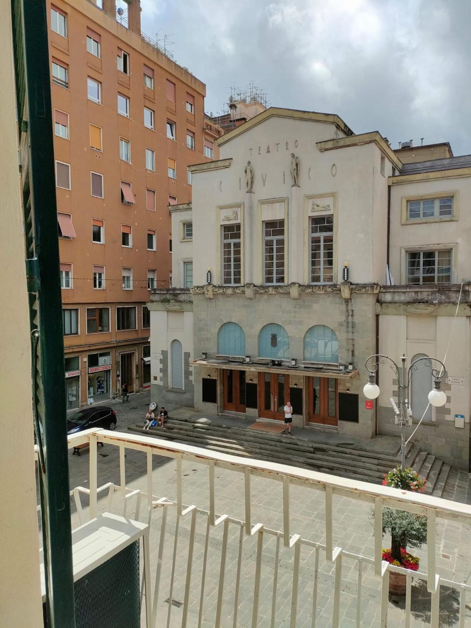 Apartament Il Balcone Sul Teatro La Spezia Zewnętrze zdjęcie